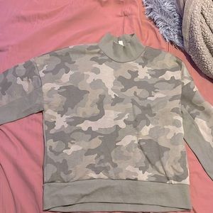 Adorable Hippe Rose Camo Sweater